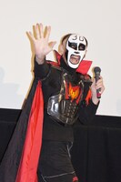 イベントの最中「『鉄拳』関連のお仕事をください」と再三アピールしていた鉄拳。