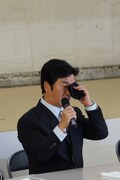 島田紳助は、何度か目元をハンカチで押さえていた。