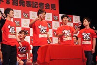 ネタ順抽選会の模様。写真は2700（左）とモンスターエンジン（右）。