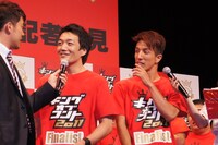 2700。「優勝できなかったらコントをやめて漫才をする」とツネが語るも、まわりから不向きなことを指摘されていた。