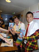 佐久間一行（左）とCOWCOW多田（右）。