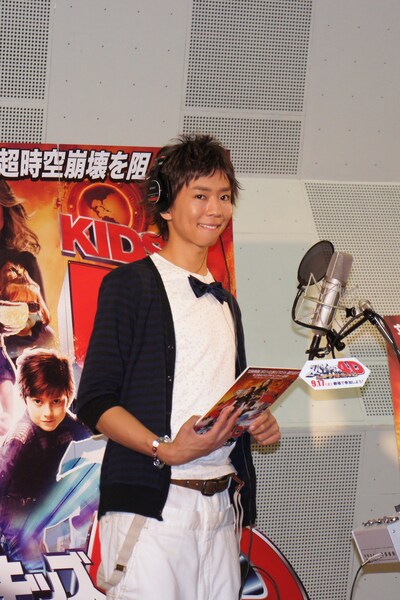 映画「スパイキッズ4D：ワールドタイム・ミッション」のテレビスポット公開ナレーション収録を行った楽しんご。