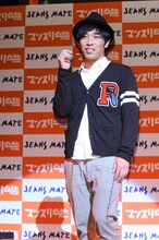 「帽子が似合う芸人ランキング」1位に輝いたアームストロング栗山。