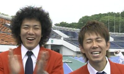 写真はDVD「トータルテンボスの地上波即戦力TV ～ゴールデン編～」より。