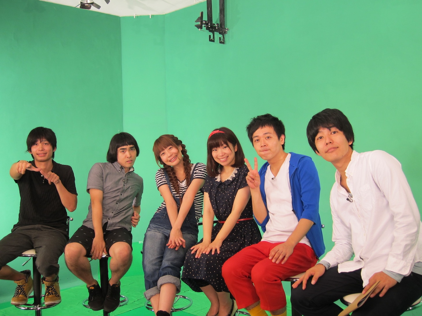 CSホームドラマチャンネルのスペシャル番組「第3回キッザニア東京お笑いコンテスト×松竹芸人」に登場するヒカリゴケ、梅小鉢、うしろシティ。