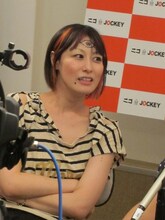 邪眼をつけて登場した鳥居。ネット上のさまざまな書き込みについて、熱い意見も飛び出した。