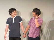 一見ラブラブに見えるトップリードのコント。冒頭ほかの芸人のネタをいじり盛り上がる場面も。