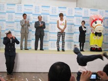 オカリナとブレイクダンスのコラボを見せたキューティーブロンズ。藤井からは「特技と特技の殺し合い」と言われてしまった。