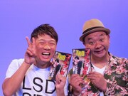 10月8日、東京・松竹芸能 新宿角座にて「TKO新作DVD発売記念スペシャルイベント」を行ったTKO。イベントではコントキャラクターの詳細を紹介。