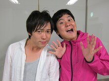 10月25日（火）、東京・新宿シアターモリエールにて「ウーマンラッシュトークアワー」「ウーマンラッシュアワー×囲碁将棋×ゆったり感」を開催するウーマンラッシュアワー。