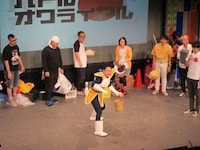 今大会のMVPともいえるR藤本。いっさいブレないドラゴンボールワールドに会場も終始爆笑。写真はまさかの昭和なベジータ。