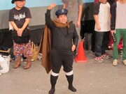 クオリティの高い持ちネタのモノマネを次々と放り込んだセブンbyセブン玉城。写真はおなじみベガを効果音を使って見事に完成させた。