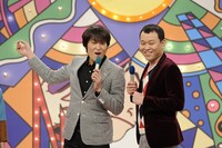 楽屋の様子を昔と比較し「老けたなー」と14年の月日を噛み締める場面も。(c)ABC
