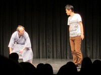 モナコ大作戦。家でシコを踏む父に息子はいてもたってもいられず意見する。