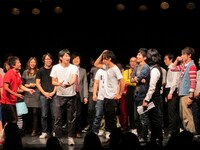 エンディングでは「バカズ三賞」のうち2賞も獲得したチョップリン。