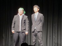 恋愛小説家。不良学生と美術館を見てまわる教師。生徒を更生させたいと願う教師だが、思わぬ展開に。