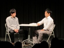 いしまる。取り調べ室で問い詰められる黒木。