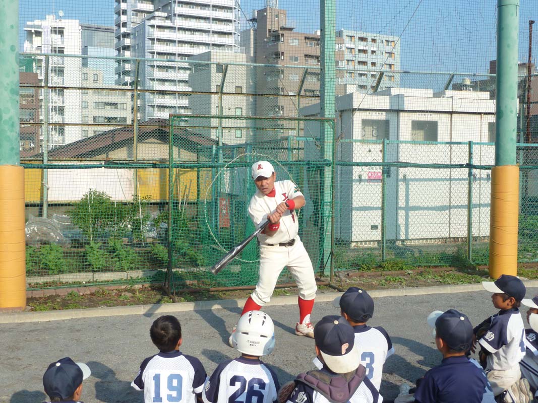 自らの夢「少年野球の監督になりたい！」を叶える桐畑。(C)テレビ朝日