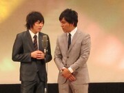 「アンパンマン」のストーリーに不審を抱く福田。