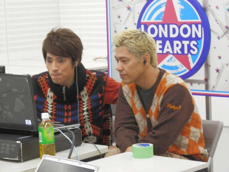 韓国での「ロンハー」ファンミーティングにネットを通じて参加したロンドンブーツ1号2号。(c)テレビ朝日