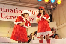 森三中・黒沢と椿鬼奴（左から）。