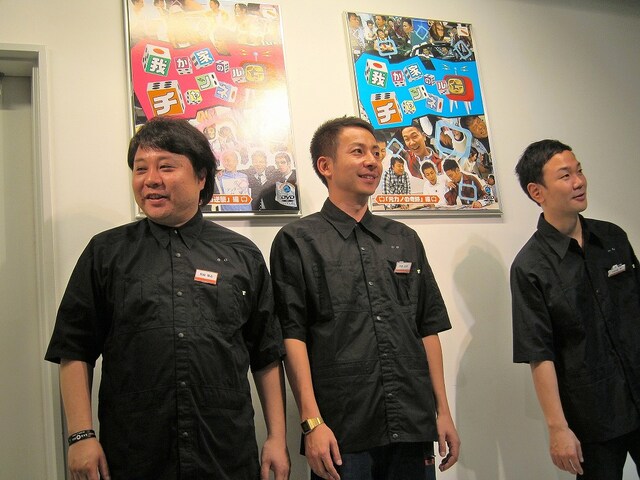 東京・SHIBUYA TSUTAYAにて、「我が家のチャンネルG」のDVD発売記念握手会＆撮影会イベントを行なった我が家。