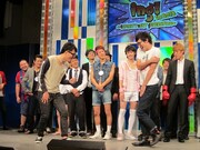 シソンヌはコント「ストリッパー」を披露。品川は悩むも退場に。