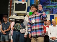 背中バキボキズは漫才を披露。「お笑いもすごい時代になった」と選抜決定。