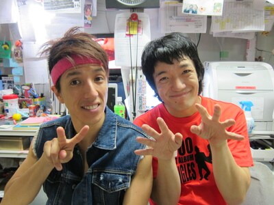 新宿・ルミネtheよしもとにて「～2700DVD収録単独ライブ～ 2700 BEST ALBUM『SINGLES』」を行った2700。