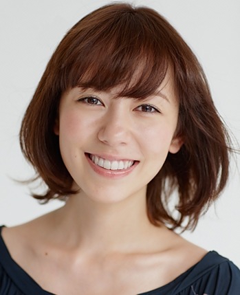 「フェス・岩尾」に出演する鮎河ナオミ。