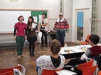 「ET-KING歌笑劇 ～焚き火～」稽古の様子。