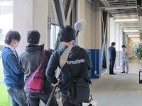 藤原に厳しい言葉をなげかける井上先生。