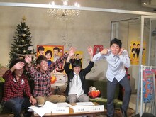 トータルテンボスとしずる出演のニコニコ生放送「実況！ケータイ大喜利」。最後は池田しずるのギャグでお別れ。