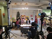 ニコニコ本社のニコニコカフェで行われた収録の様子。