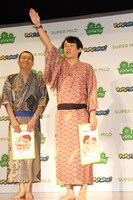 「どんなにスベッても、家では笑顔で子供とお風呂に入ることを宣言します！」と「パパフロ宣言」を繰り出したペナルティ・ヒデ。