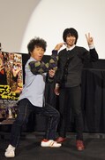 間寛平＆間慎太郎、忌野清志郎のライブ映画を父子で盛り上げ