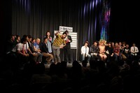 「若手トーク『愛され芸人ランキング』」には13組の芸人たちが登場。自分たちのランキングに一喜一憂。(c)河村正和