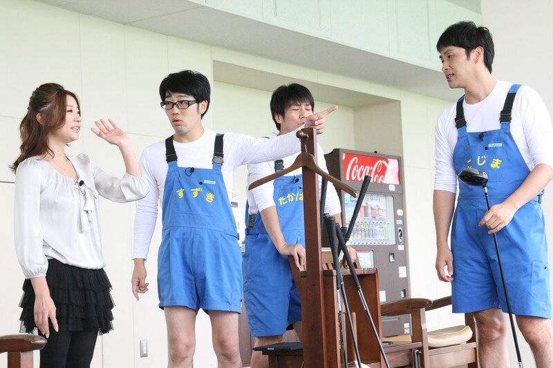 「撮れ高次第」ゲストの川村ひかるとドランクドラゴン鈴木、キングオブコメディ高橋、アンジャッシュ児嶋（左から）。