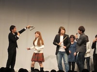 大縄飛びに登場した真矢＆石黒彩夫婦。