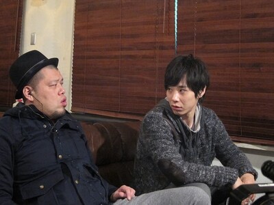 2012年2月15日発売のDVD「カナリアLIVE『金糸雀』」特典映像収録を行なった野性爆弾・川島とライセンス藤原。川島の遅刻によりスタートから機嫌の悪い藤原。