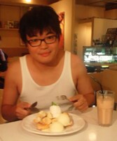 1月9日（月）、東京・神保町花月にて「ワンシチュエーションの3人～ロングコントとトークのライブ～」を開催するライス関町。（c）吉本興業