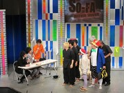 「シー、猫がいるよ」をしっかり決めたナベ。