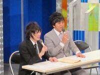 司会のLLR。初登場にもかかわらず、さまざまな技の名前を口にした。