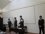 会場には司会のザンゼンジ三福、SPの巨匠・本田、おすし桜井らも。
