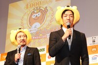 2700八十島と笑い飯・西田（右から）。