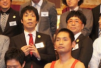 パンクブーブー（後列）。