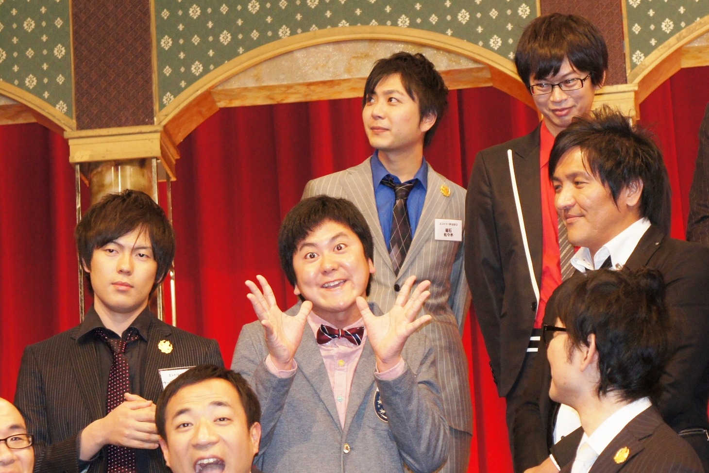 「パーラダーイス！」を連呼したウーマンラッシュアワー・中川パラダイス（中央）。