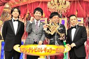 「THE MANZAI 2011」チャンピオンのパンクブーブー（中央）と、優勝会見に同席したナインティナイン。