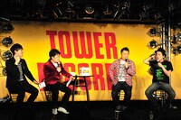 MCの烏龍パーク（左）とブラックマヨネーズ。