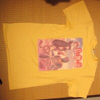 豊本がサンタの衣装の下に来ていた幻のアニメTシャツ。